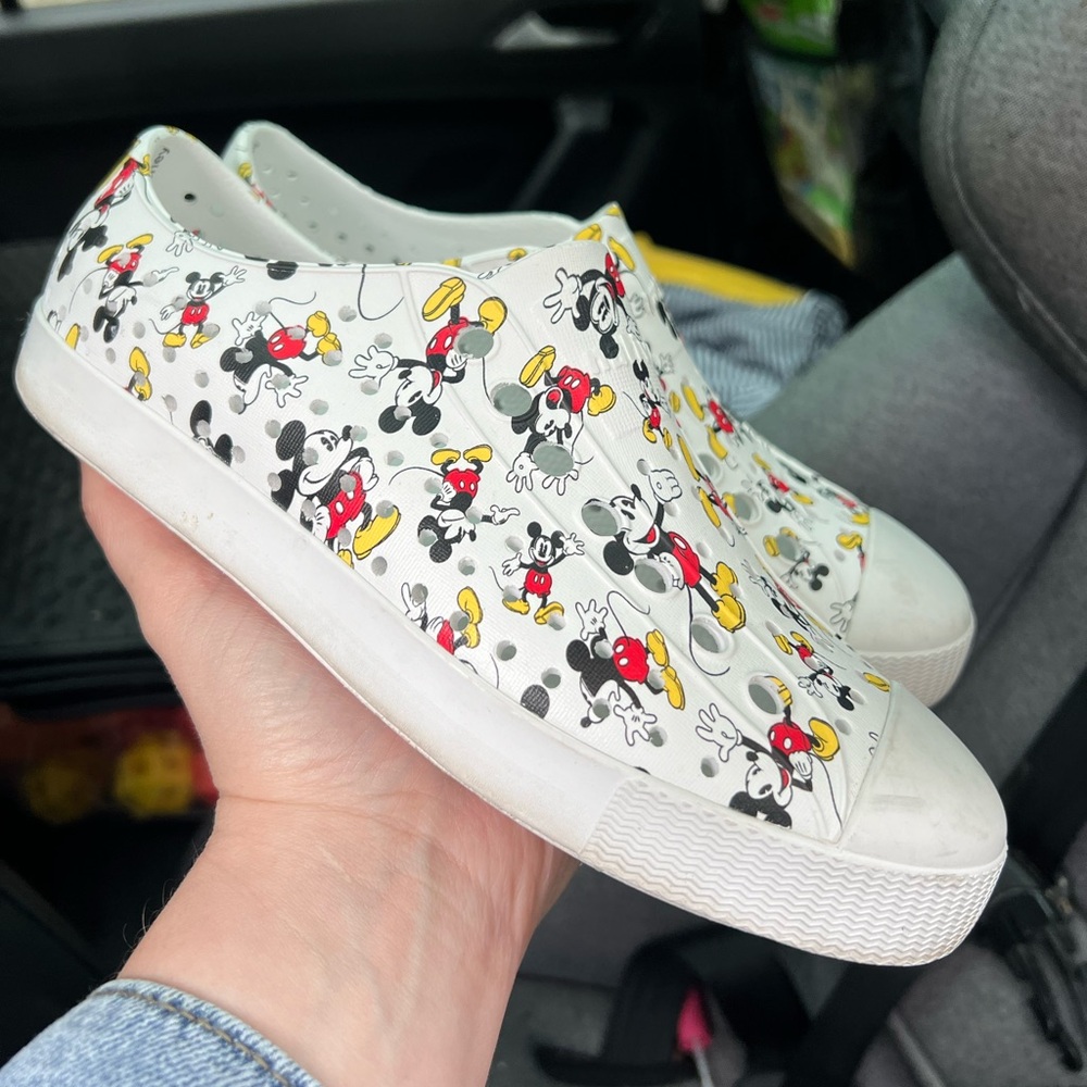 NATIVE Disney Kids Mickey Mouse Slip-On Shoes - White